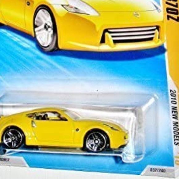 Hot Wheels 2020 Fast and Furious 2/5 NISSAN 370Z. - Picture 1 of 4